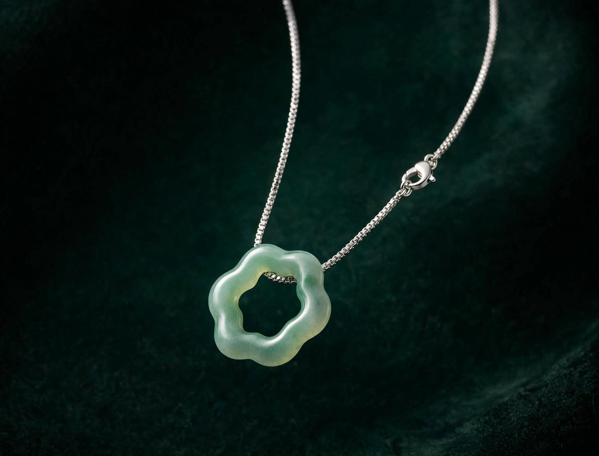 Green Jade Flower Pendant Necklace